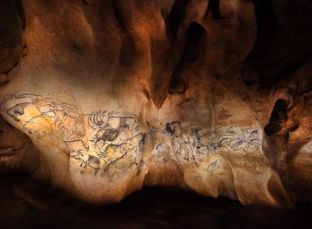 Grotte Chauvet 2 - Le panneau des lions ®Patrick Aventurier